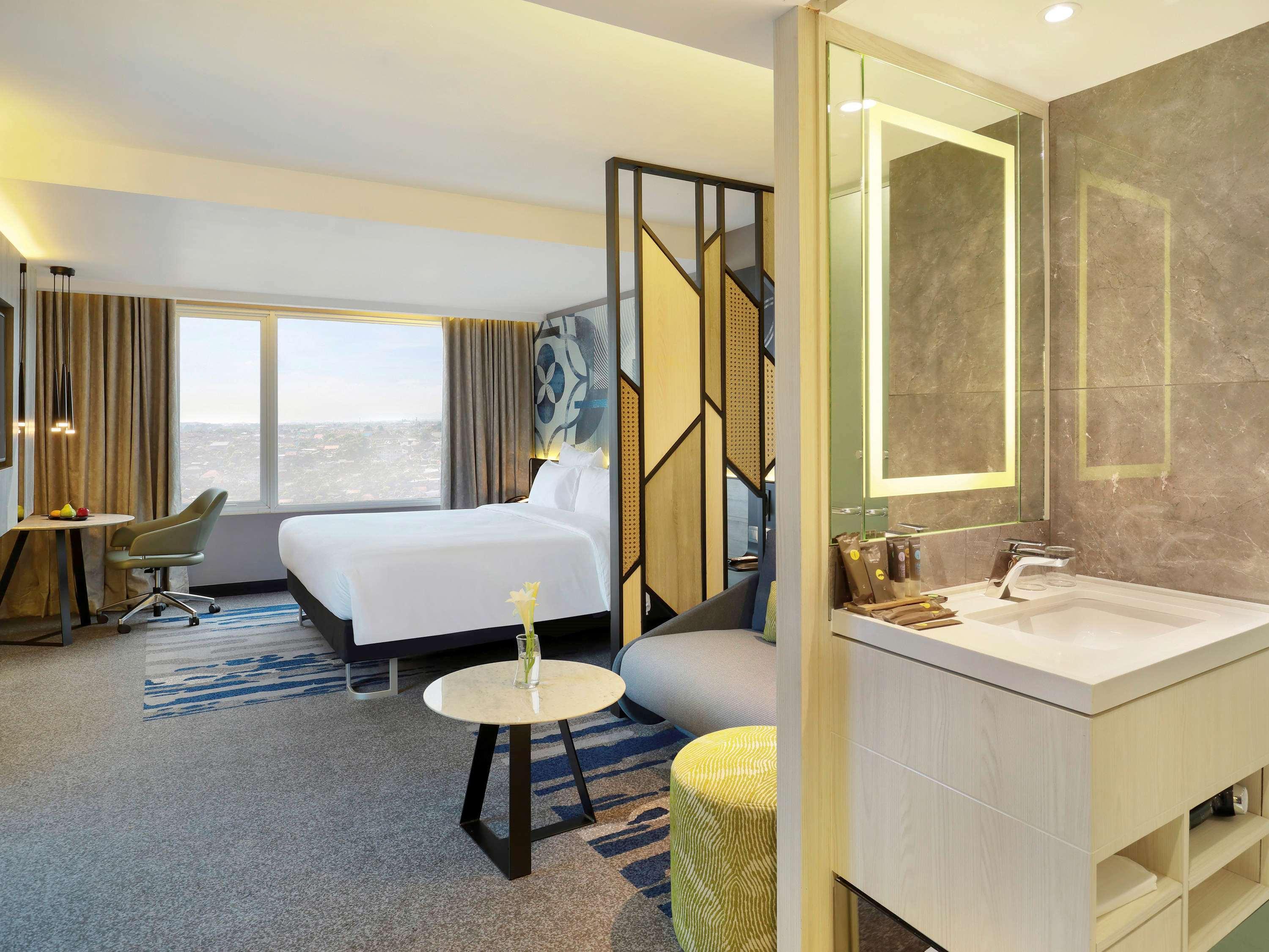 Novotel Suites Yogyakarta Malioboro Kültér fotó