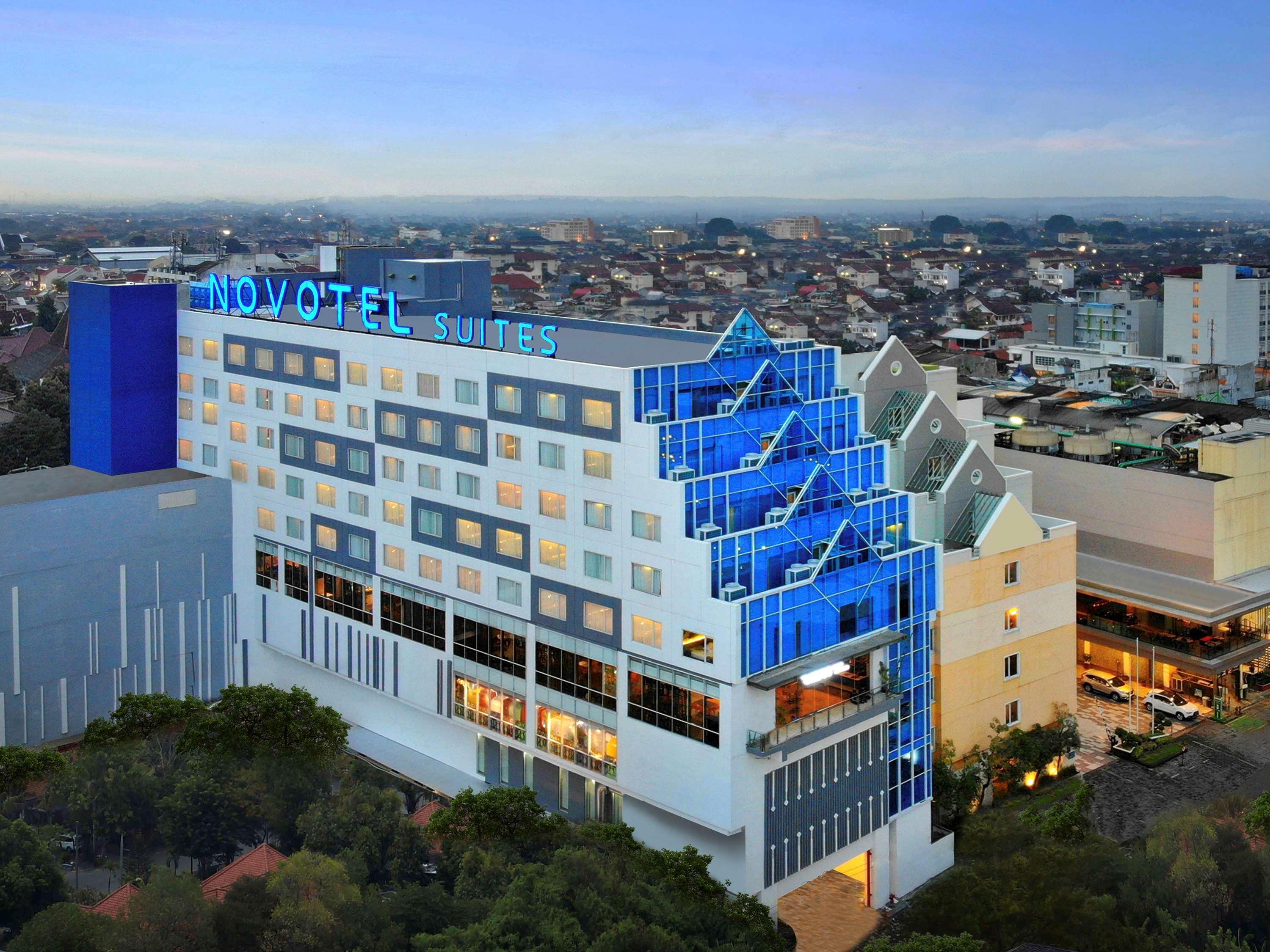 Novotel Suites Yogyakarta Malioboro Kültér fotó