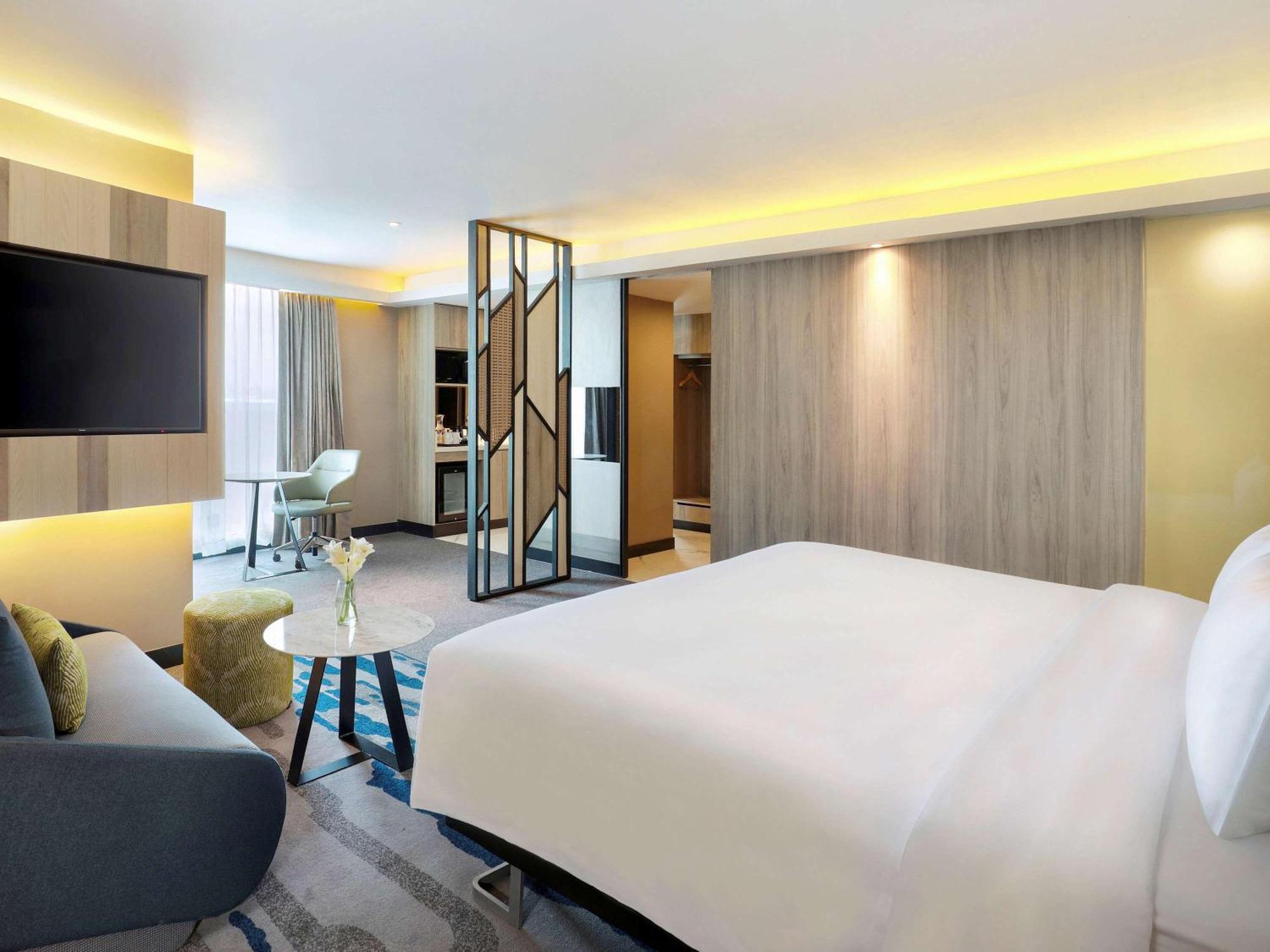 Novotel Suites Yogyakarta Malioboro Kültér fotó