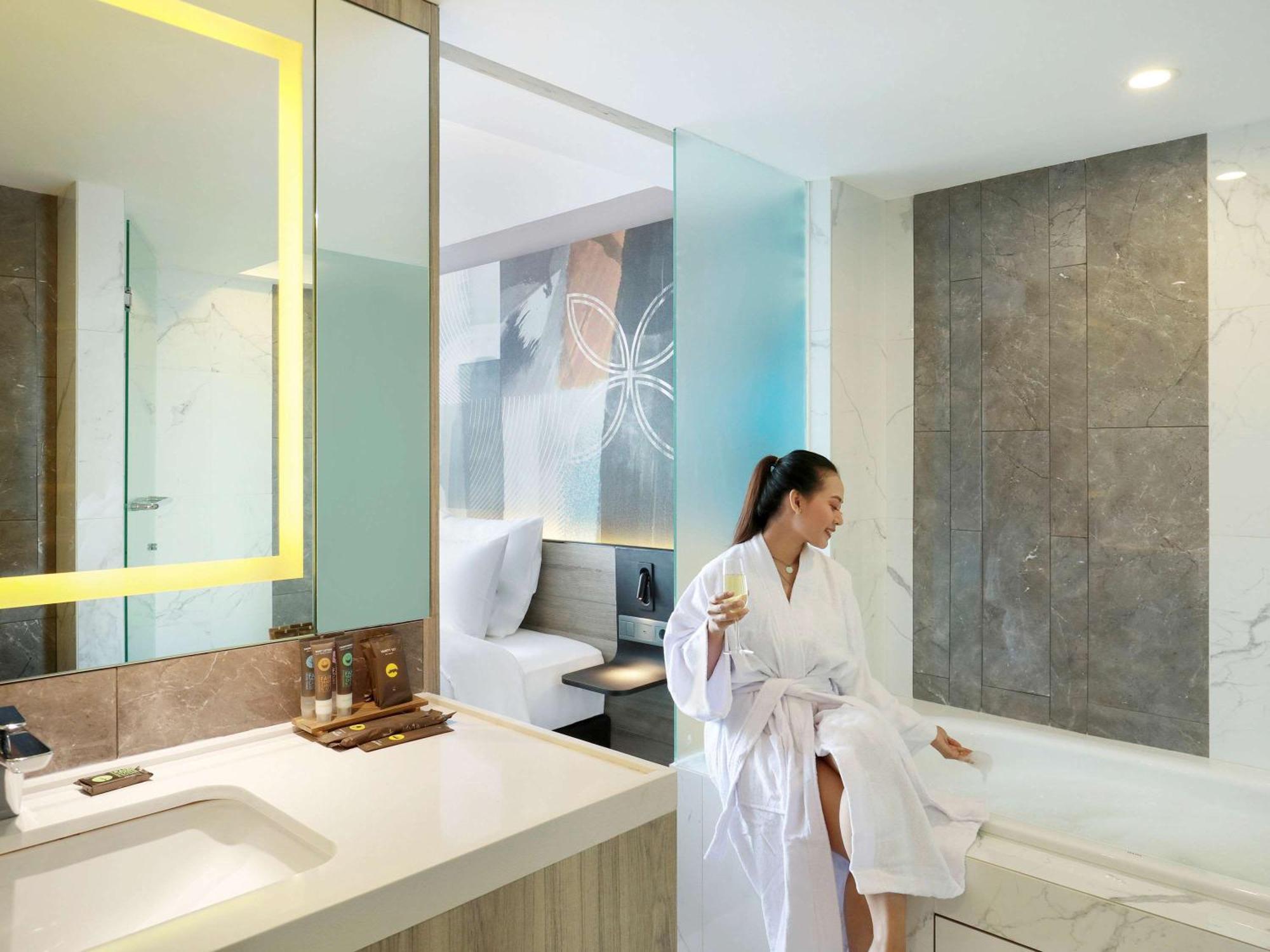 Novotel Suites Yogyakarta Malioboro Kültér fotó