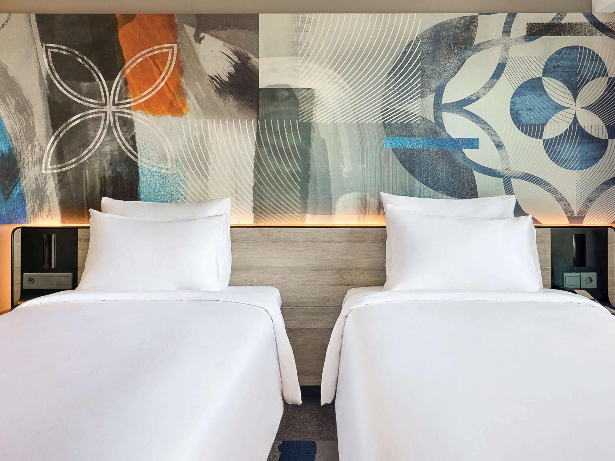 Novotel Suites Yogyakarta Malioboro Kültér fotó