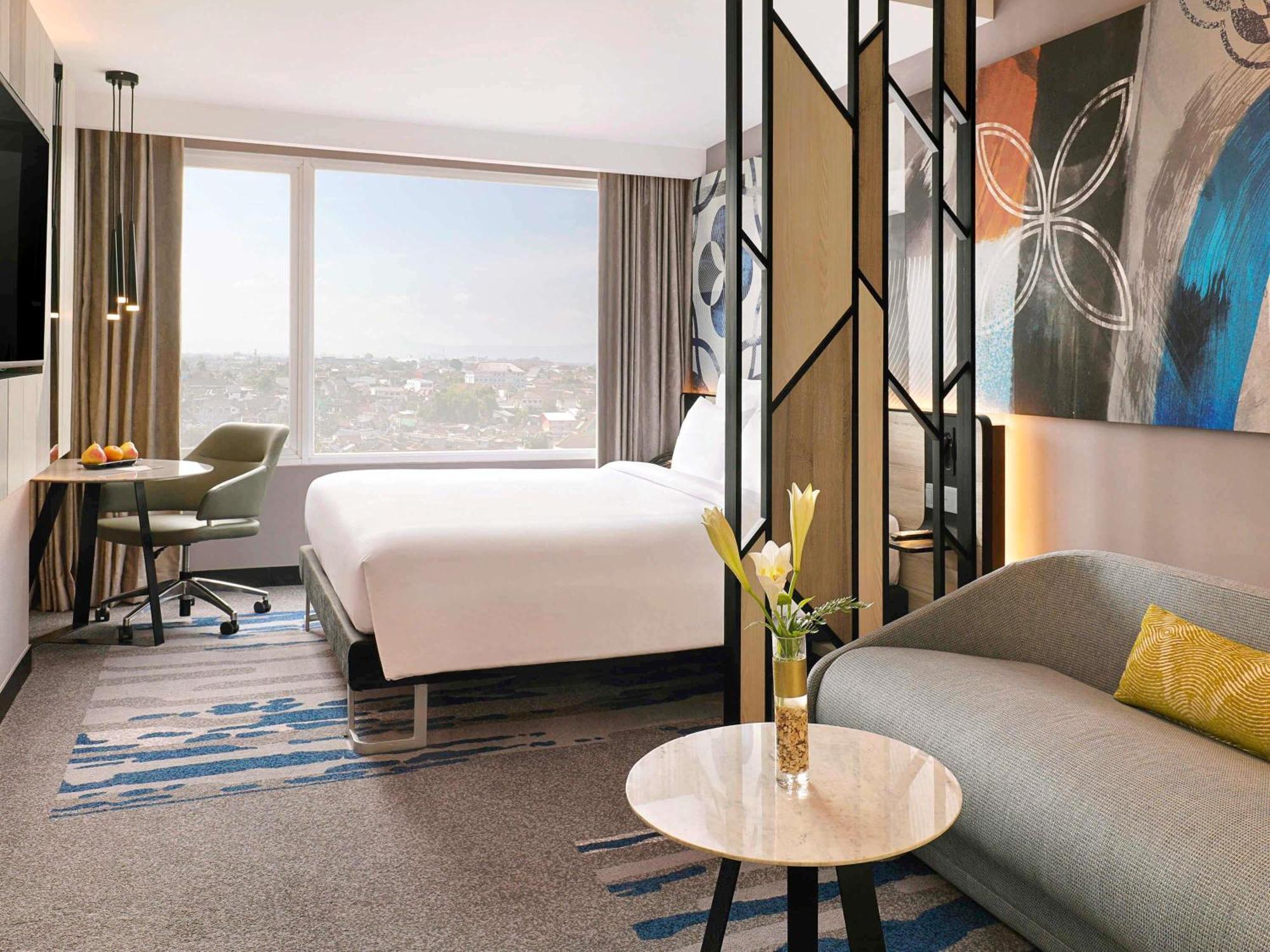 Novotel Suites Yogyakarta Malioboro Kültér fotó